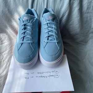 Nike GTS size 9.5M